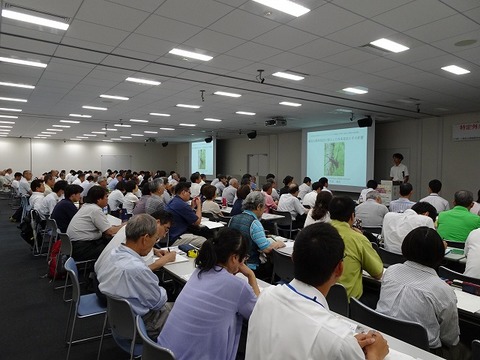 上原センター長の開会挨拶