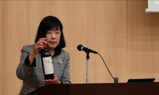 環農水研花田客員研究員の講演の様子。講演動画（Youtube）にリンクします。