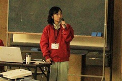 三輪研究員による講演 三輪研究員による講演