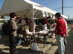 模擬班の販売風景 模擬班の販売風景