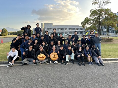 noudai 農業祭での学生の集合写真