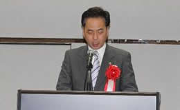 新たな研究所を引き続き応援していくと祝辞を述べる浅田均大阪府議会議長